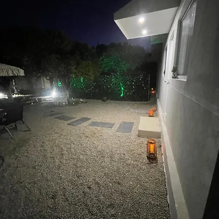 Little 2 Hébergement de vacances Himarë