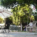 Little 2 Nyaraló Himara