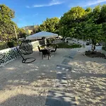 Little 2 Nyaraló