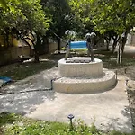 Little 2 * Himara