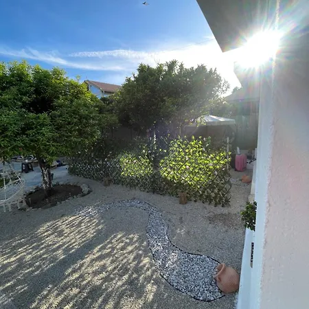 Little 2 Holiday home *
